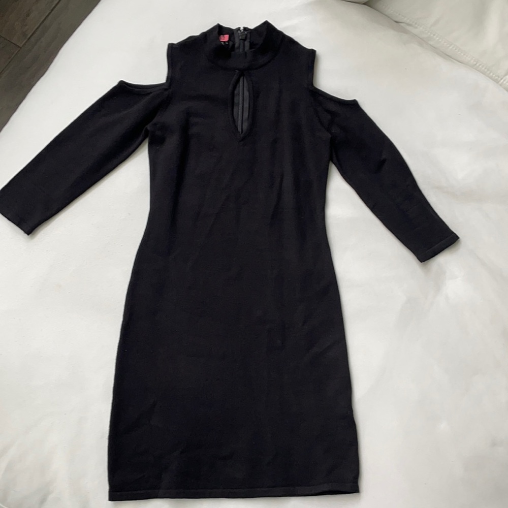 Bebe dry cleaned worn once cold shoulder dress size small
